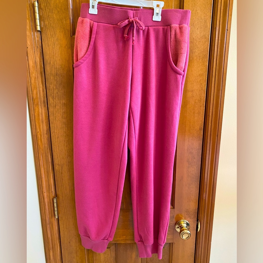 Sweat Set - Picture 2 of 4